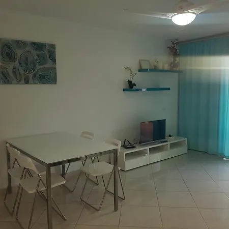 Apartmán Paraiso Royal X *